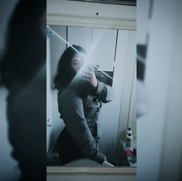 Meet your Posher, Beyoncé - Picture 1 of 1